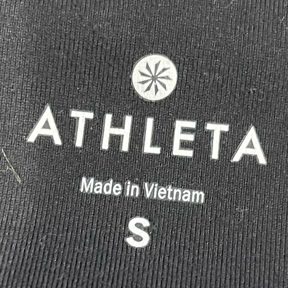 Athleta Black Orchid Relay 2.0 Capri - Picture 3 of 6